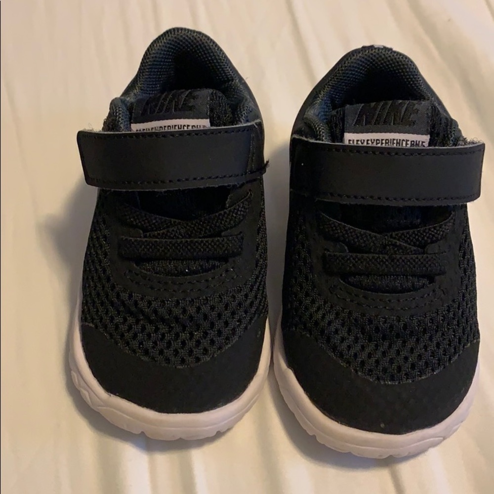 Nike shoes like new!
